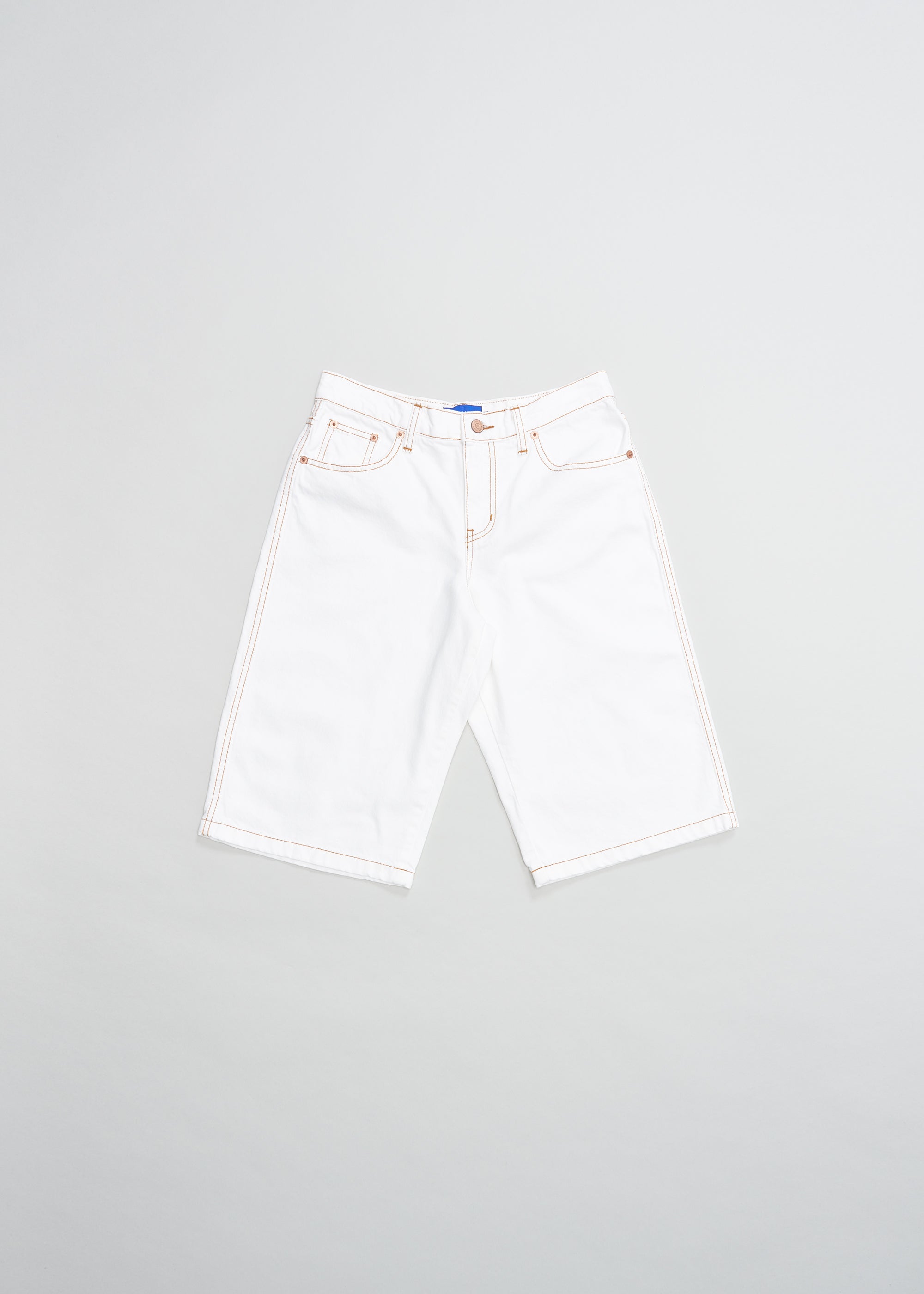 Indicate Shorts ~ Chalk