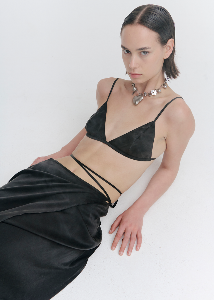 Axis Top ~ Black