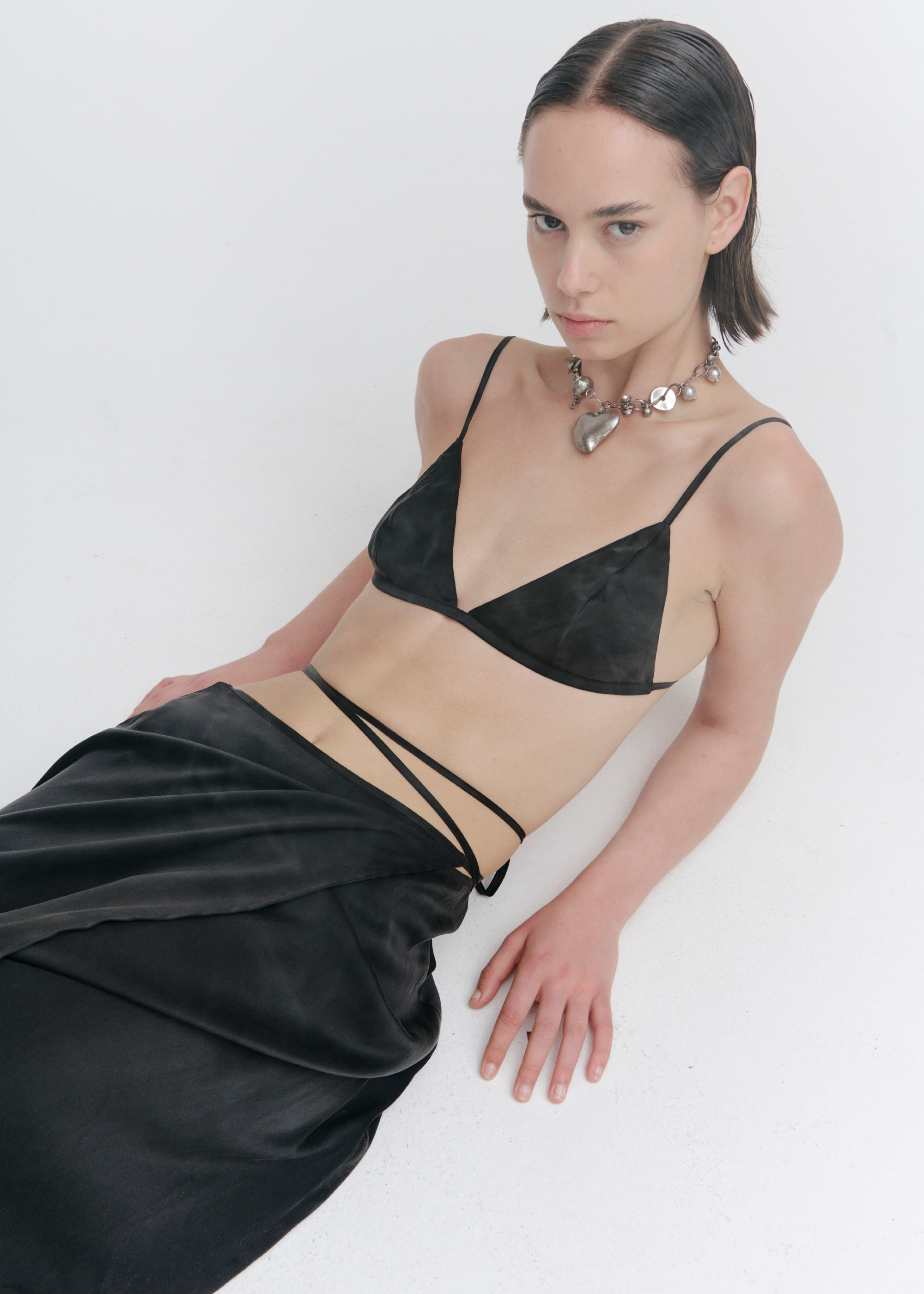 Axis Top ~ Black