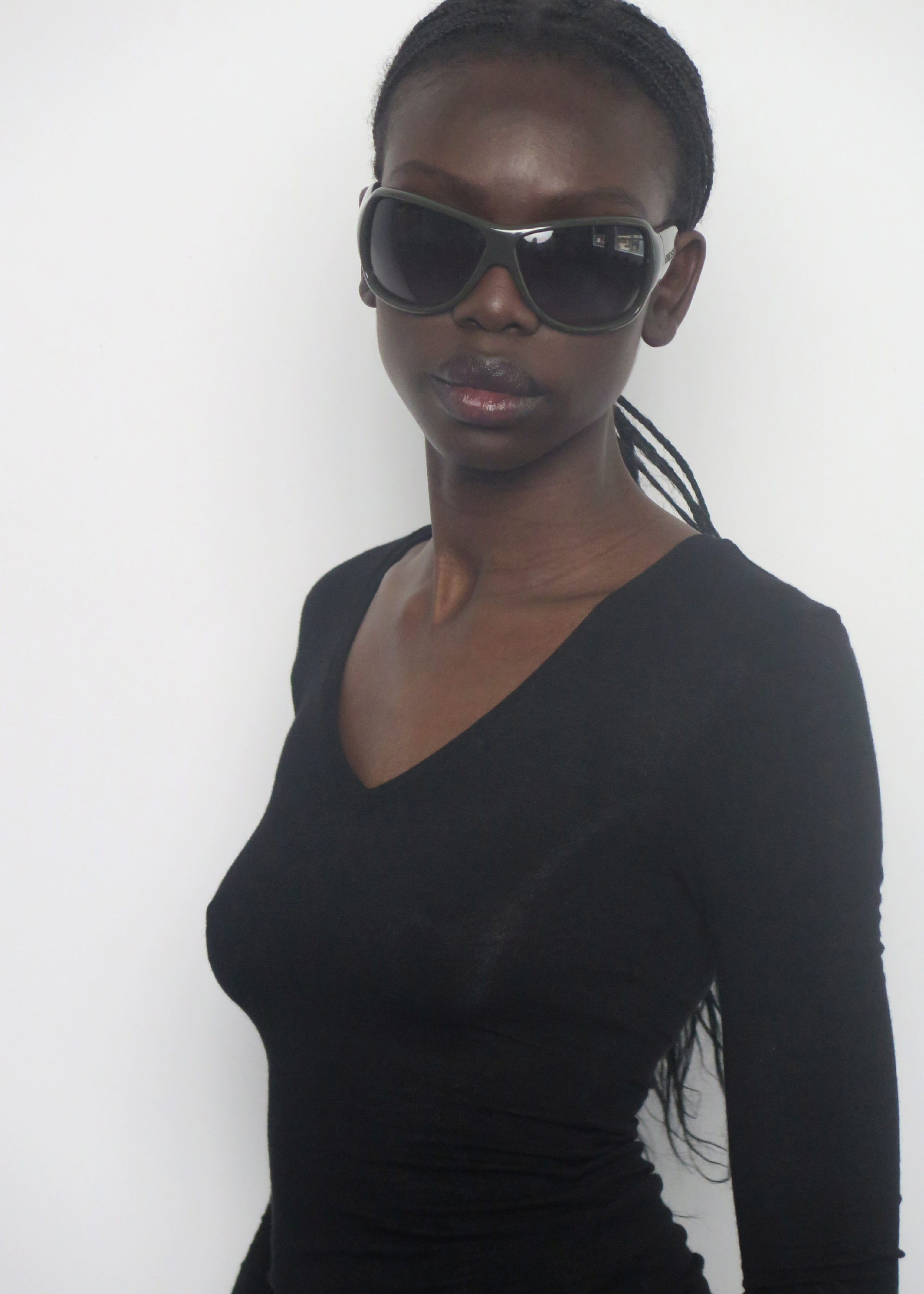 Assume V-Neck ~ Black