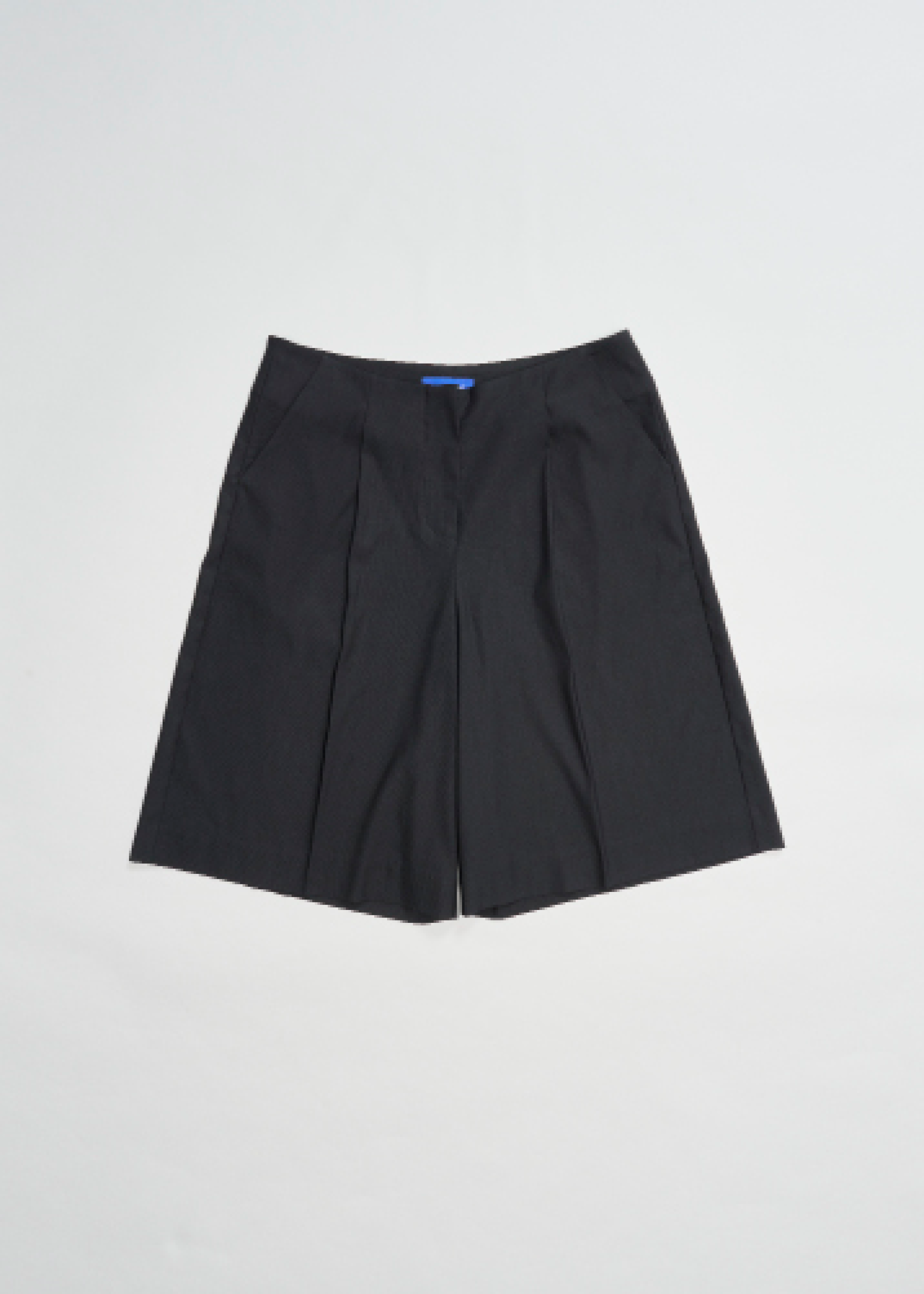 Response Shorts ~ Black