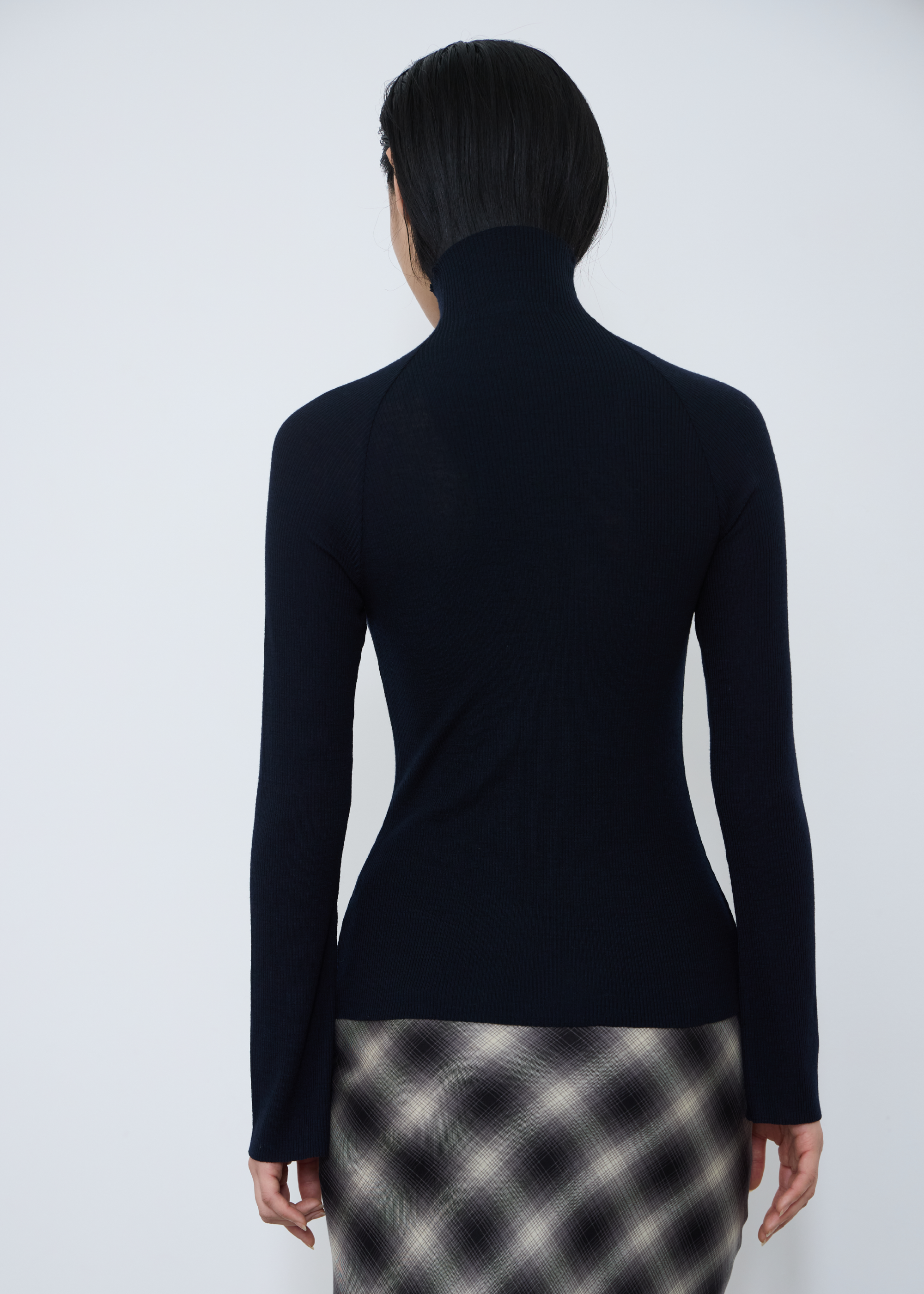 Dissolve Wool Turtleneck