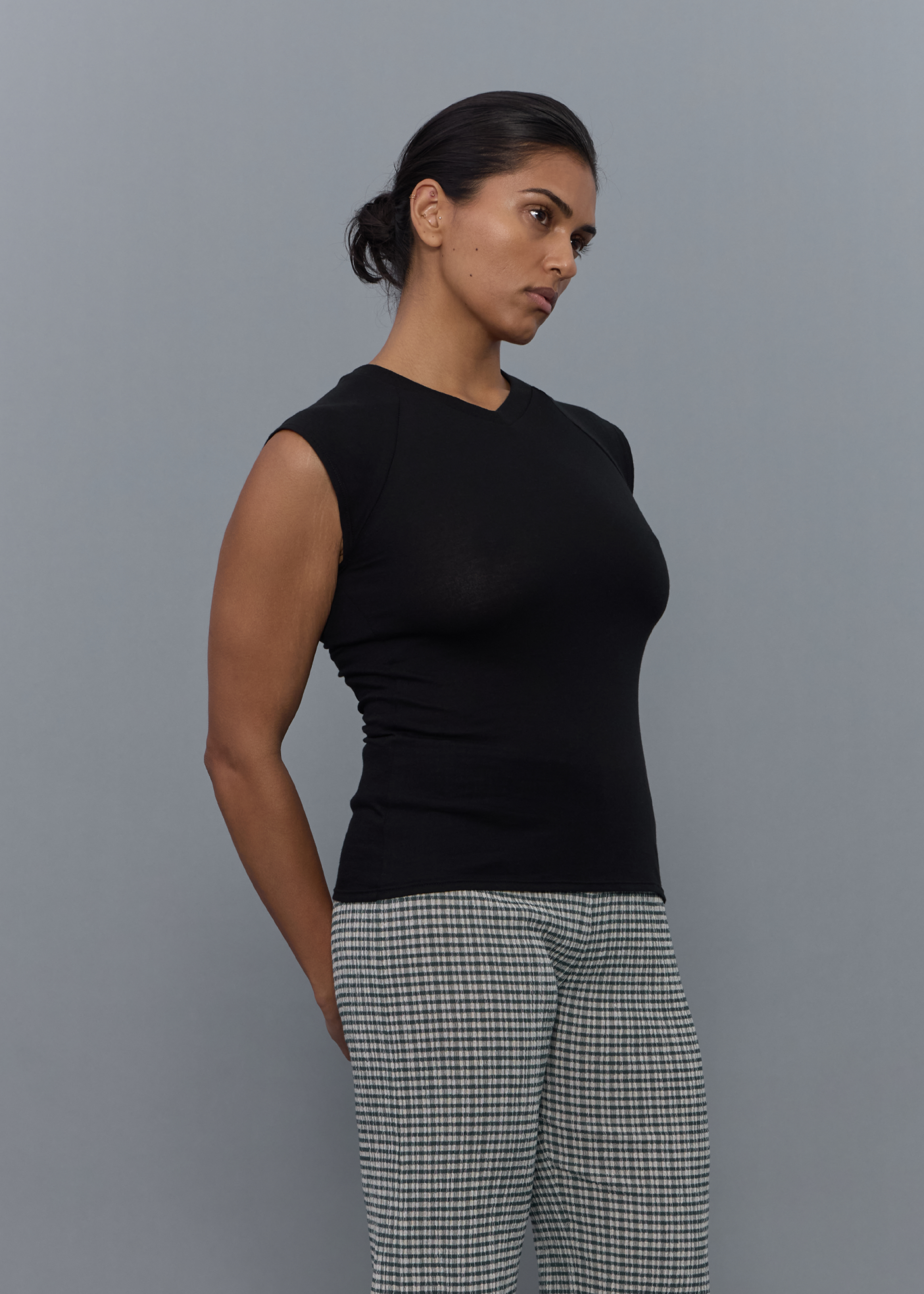 Beam V-Neck Tee ~ Black