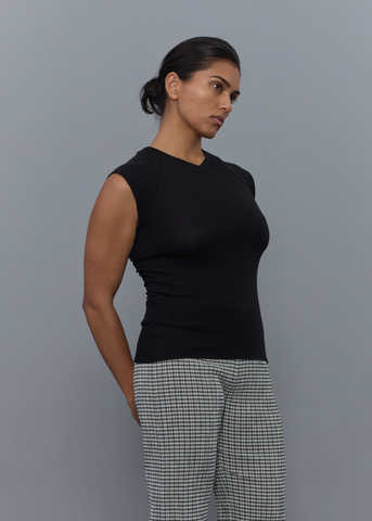 Beam V-Neck Tee ~ Black