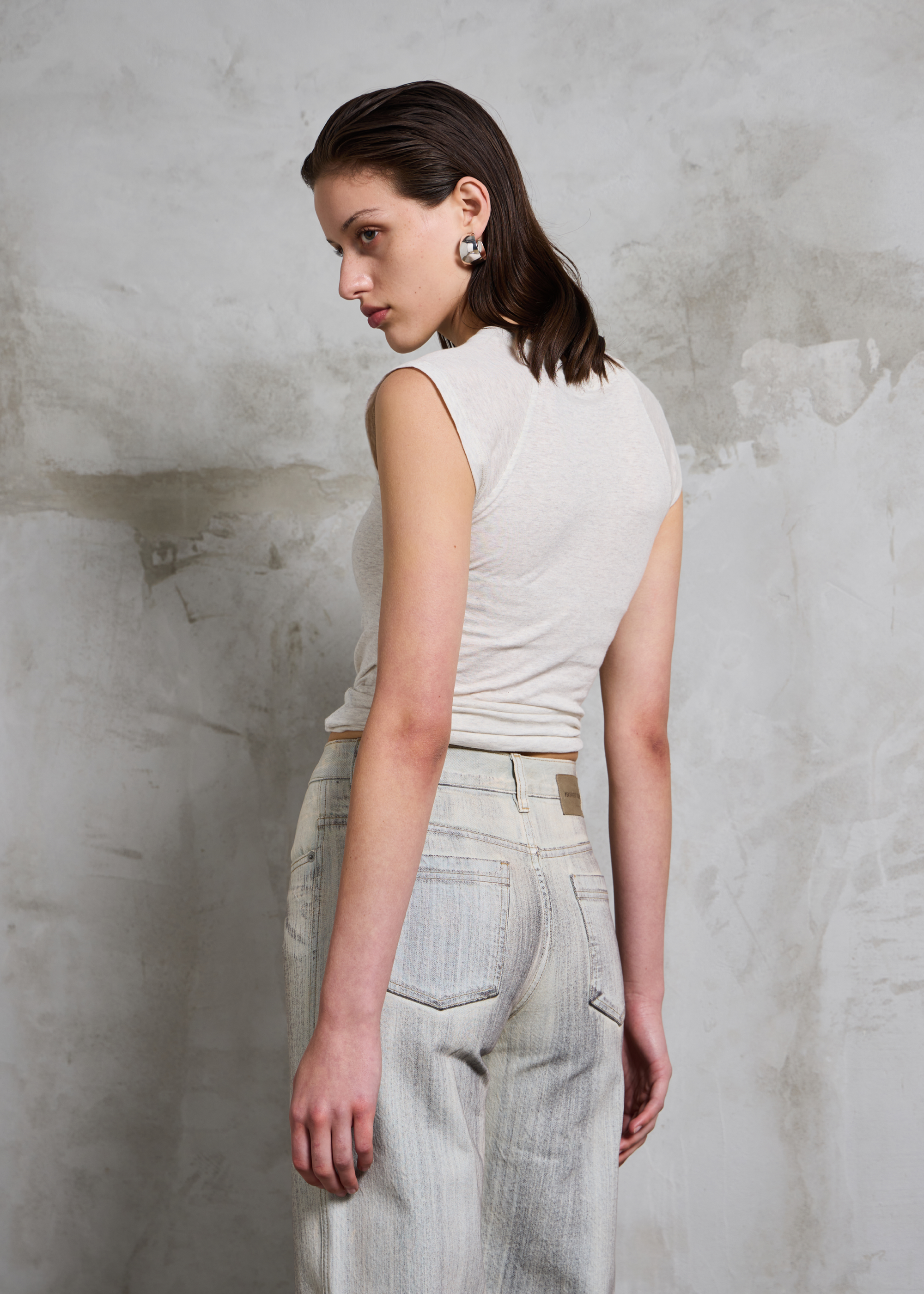 Beam V-Neck Tee ~ Snow