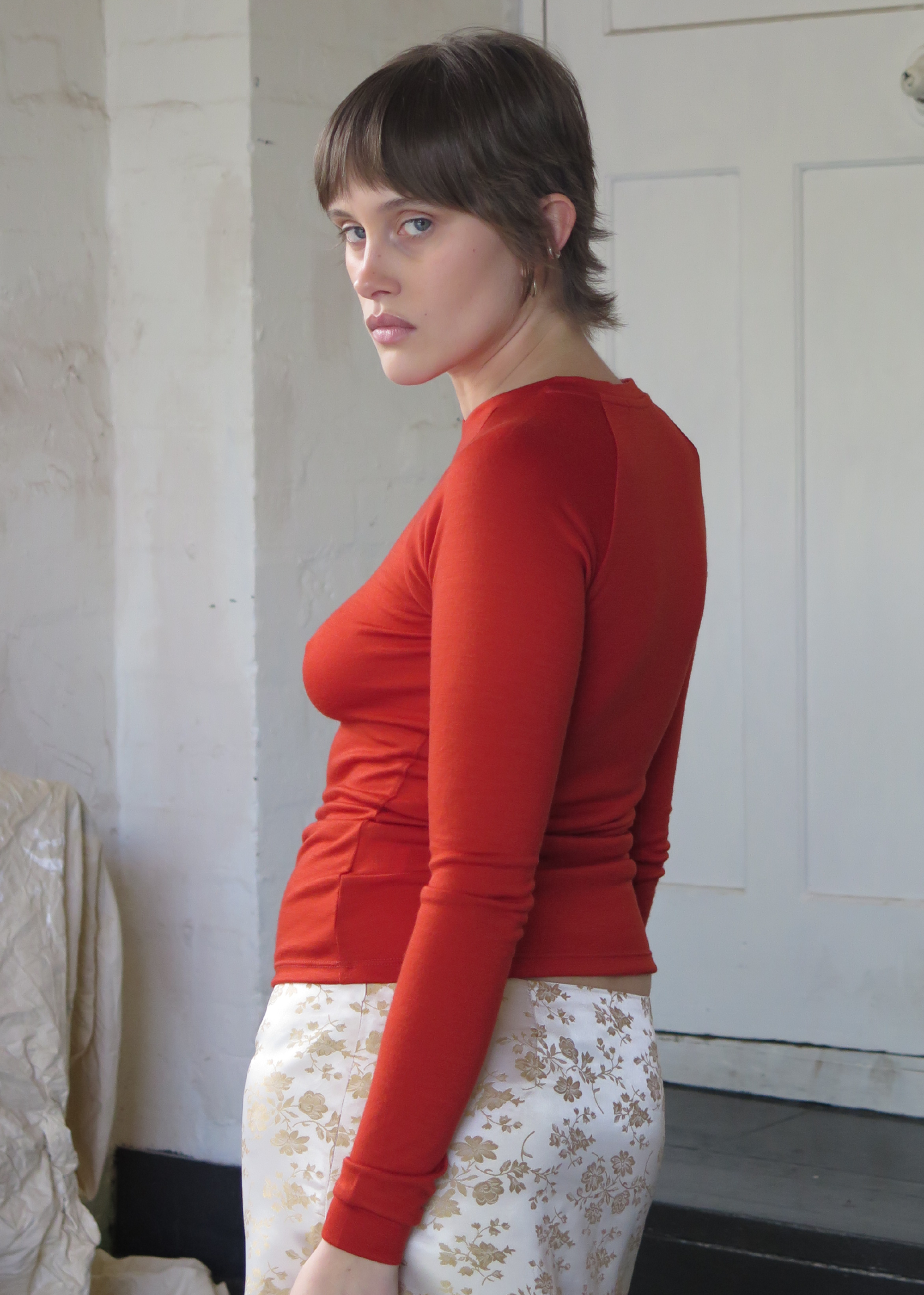 Beam V-Neck Wool Top ~ Warm Red