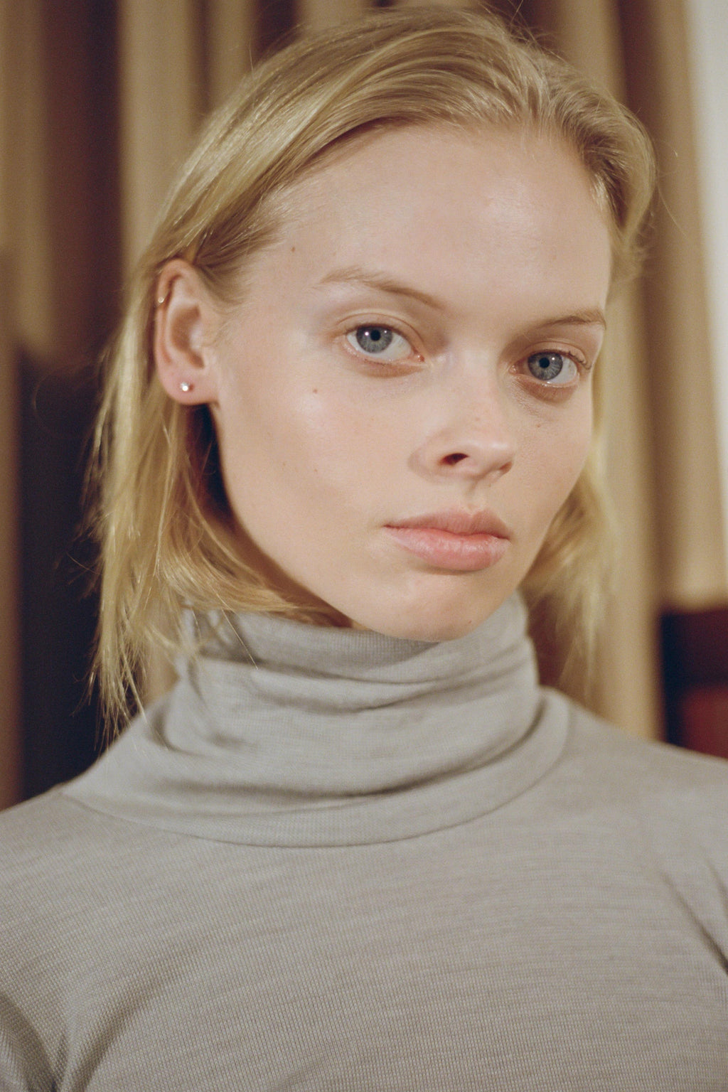 Merino 3/4 Sleeve Turtleneck ~ Oatmeal