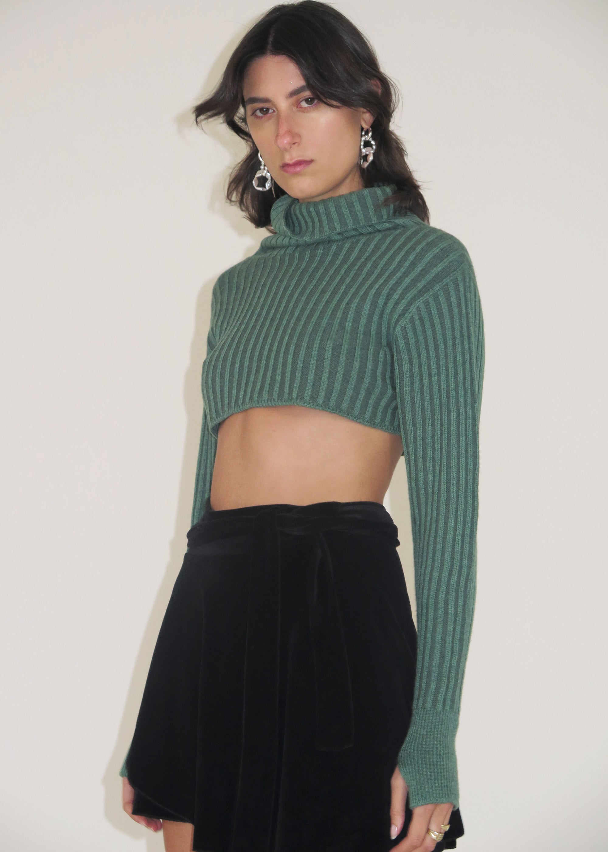 Static Knitted Turtleneck ~ Teal