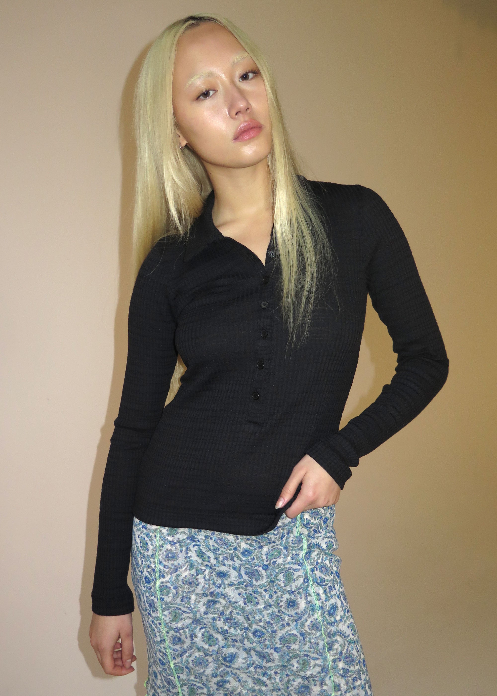 Neve Henley ~ Black