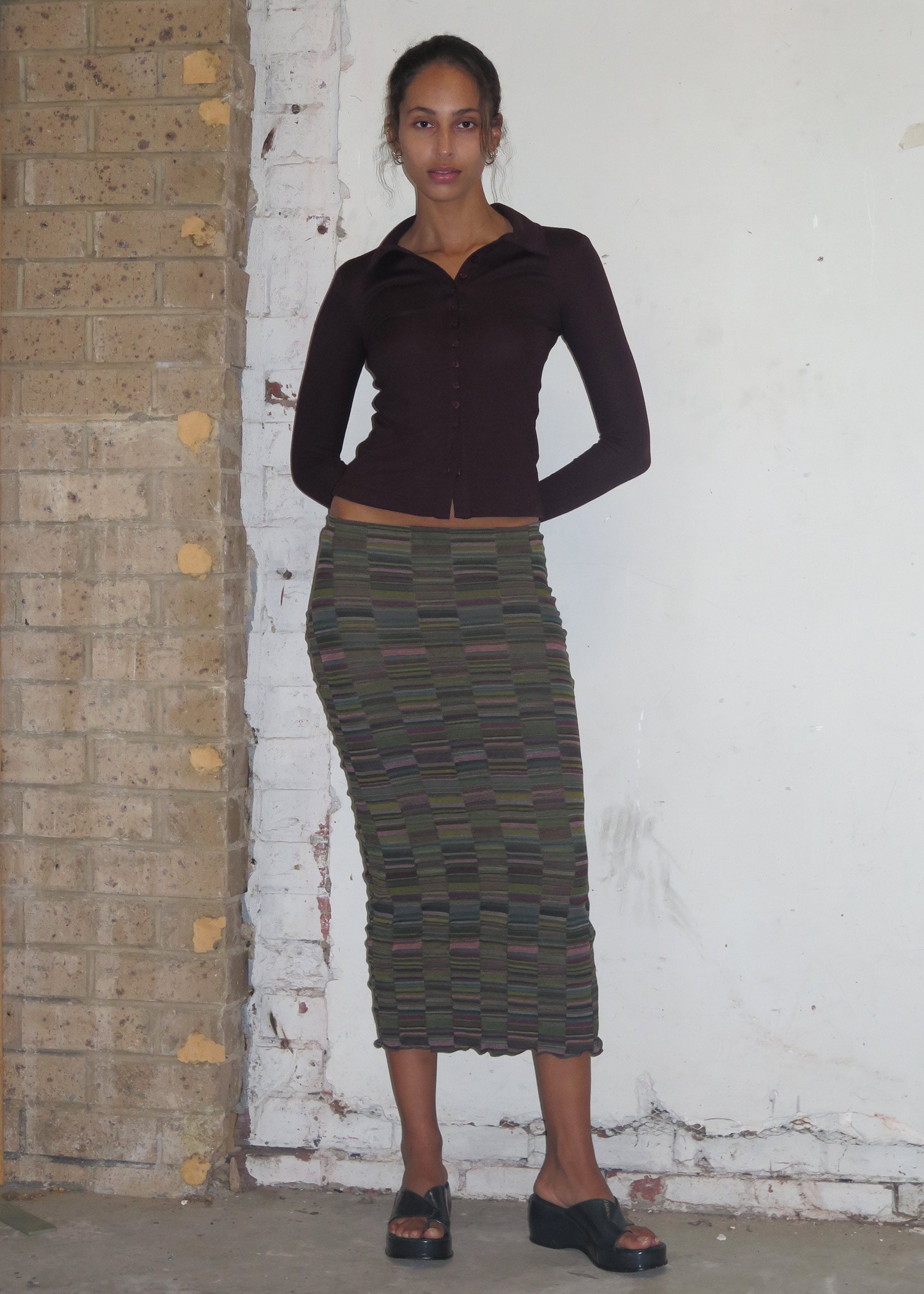 Burgundy skirt gray cardigan deals